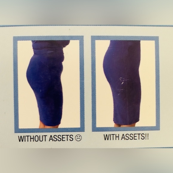 Assets by Spanx Hi-Waist Mid-Thigh Shaper Nude Color Size 4 - Picture 4 of 5